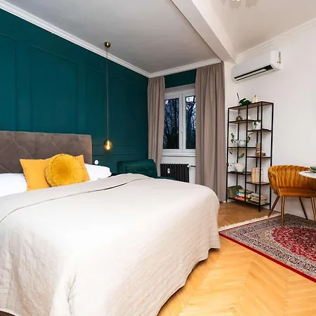 Emerald Boutique & Comfort Herberg