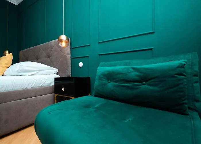 Emerald Boutique & Comfort אורחן
